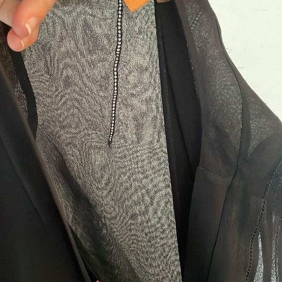 Tory Burch Silk Chiffon Black Sleeveless Women's Top with Seaming Details - Picture 10 of 10